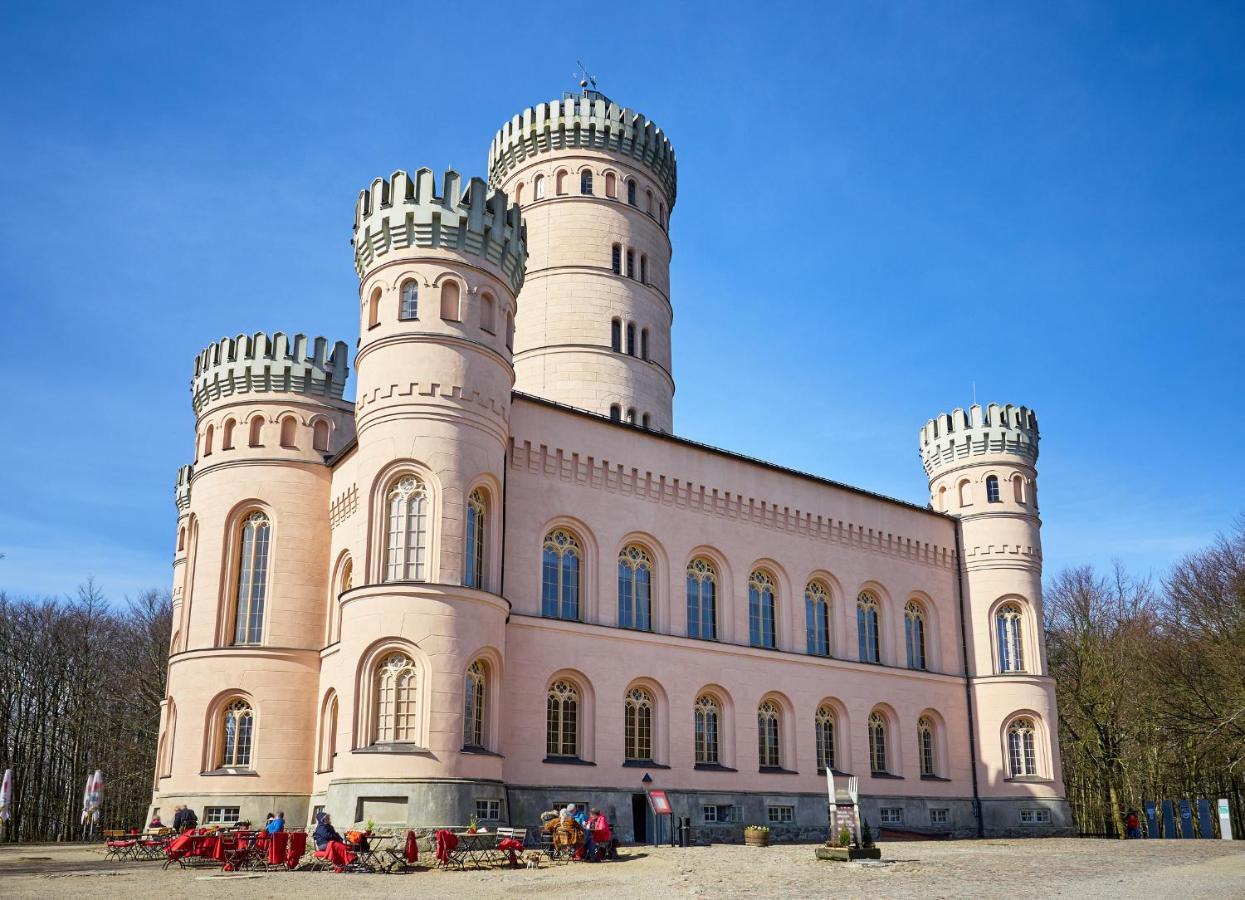 Kapitaenshaus Sellin Mit Sauna Und Kamin Exterior photo
